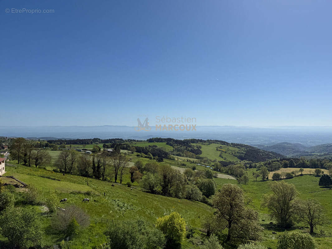 Maison à SAINT-BONNET-LE-COURREAU