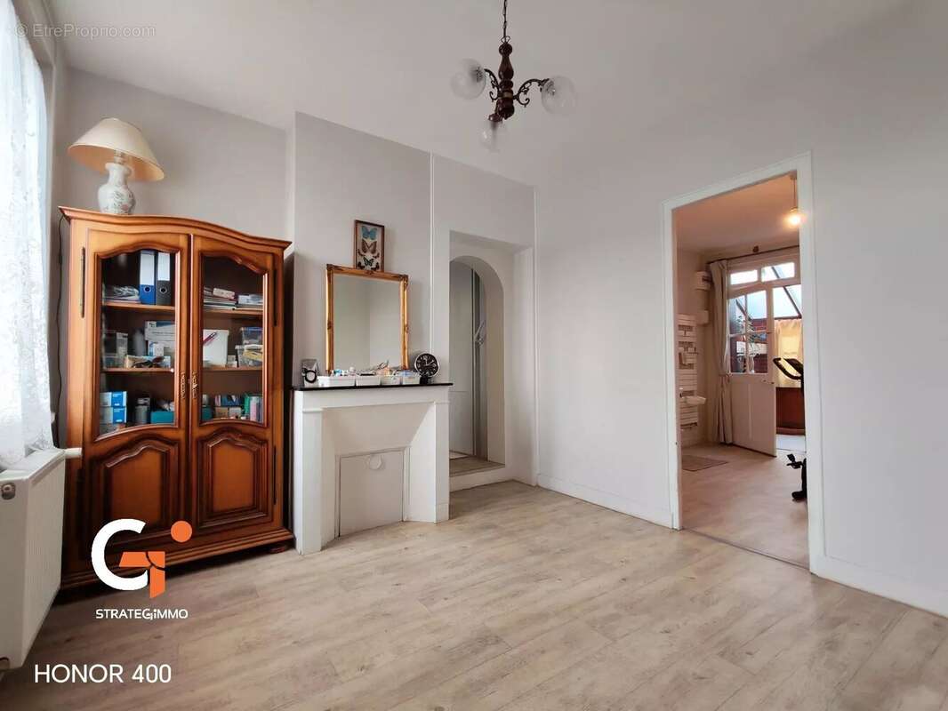 Maison à SAINT-ETIENNE-DU-ROUVRAY