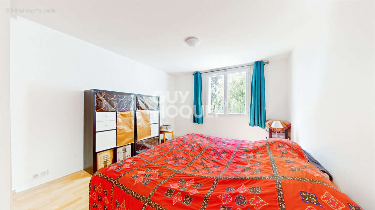 Maison à BUSSY-SAINT-GEORGES