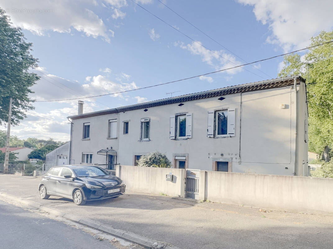 Maison à SOUAL