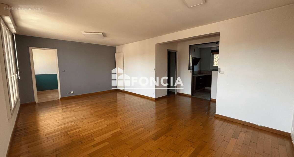 Appartement T3 - centre ville à pied - garage - photo 3