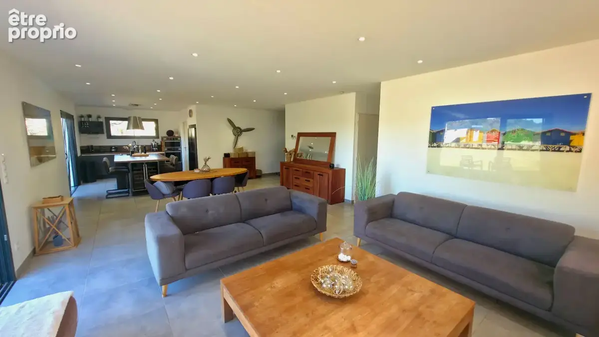 Maison de plain pied Donges campagne 4 pièces, 3 chambres de 103.07 m², piscine, grand jardin clos. - photo 6