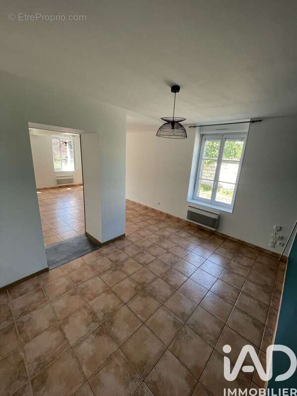 Maison 97 m² à Fontaine-La-Gaillarde  - photo 5
