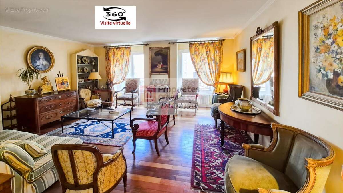 Appartement à VERSAILLES