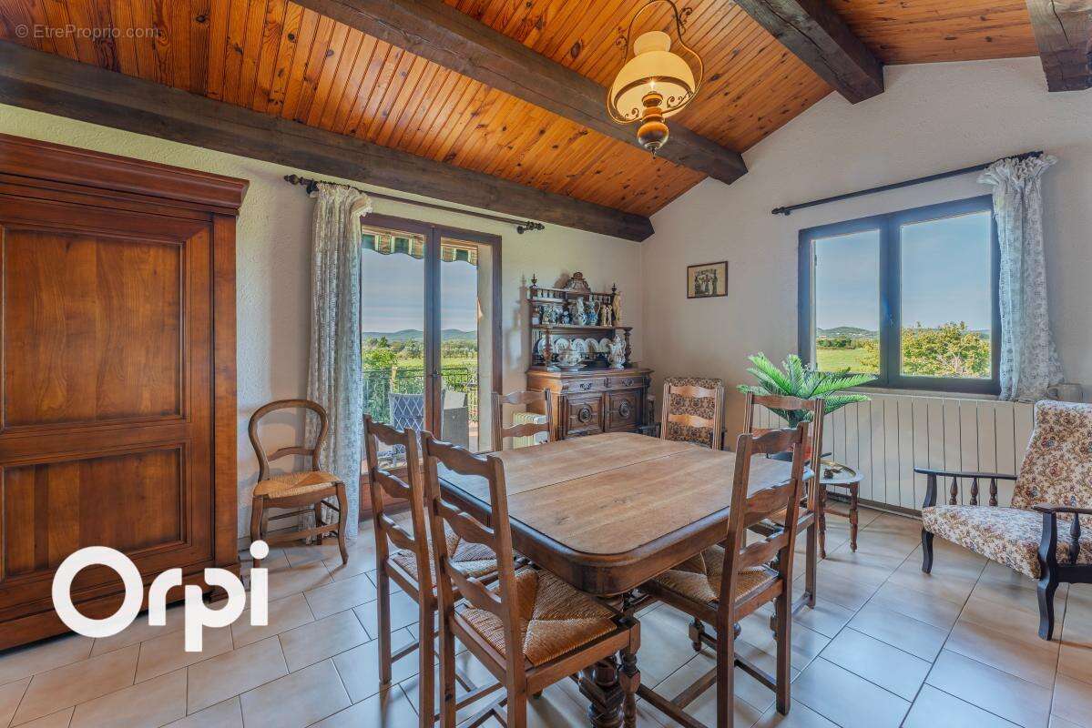 Maison à SAINT-JUST