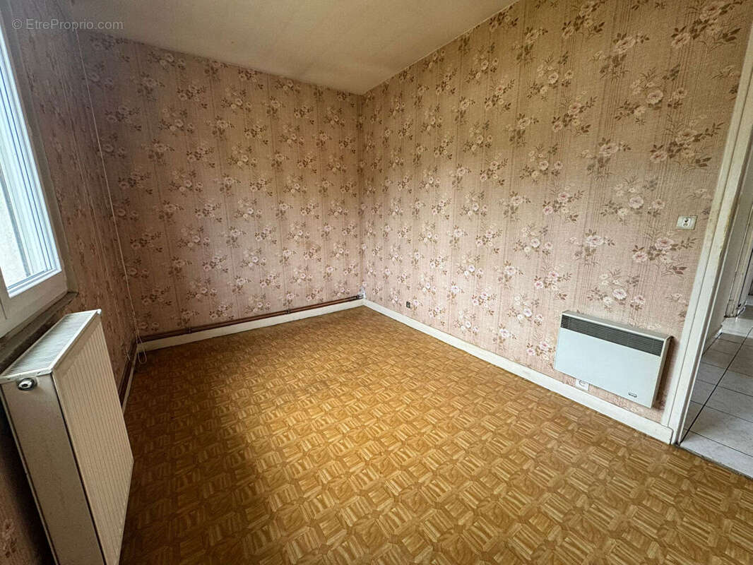 Maison à SAINTE-LIVRADE-SUR-LOT