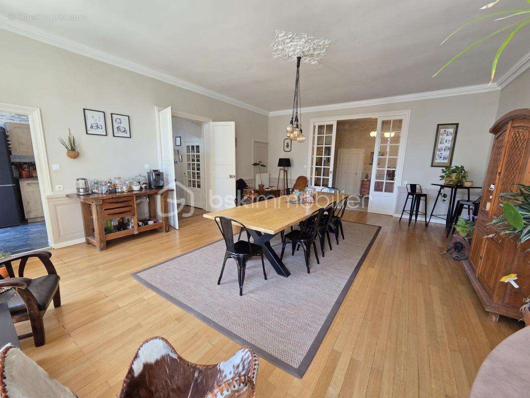 Magnifique Appartement de prestige de 204m² en hyper centre ville de Nevers - photo 6