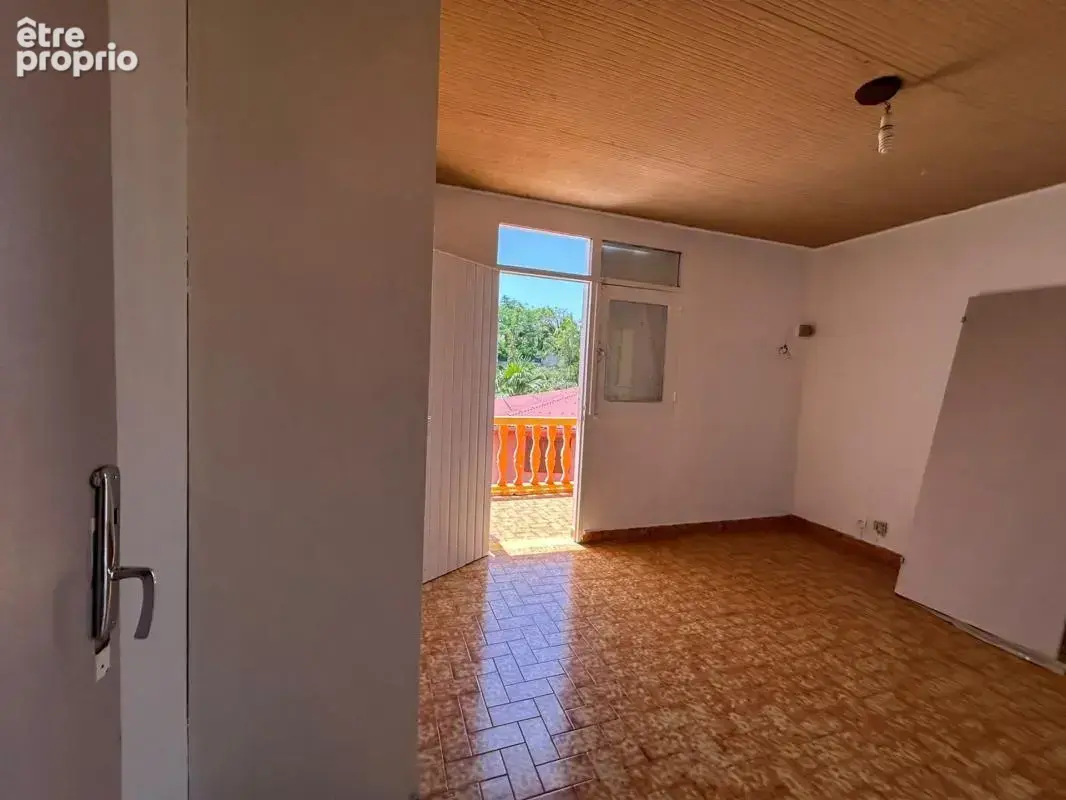 A VENDRE : Villa T8 de 200m² au Gosier (97190) - photo 5