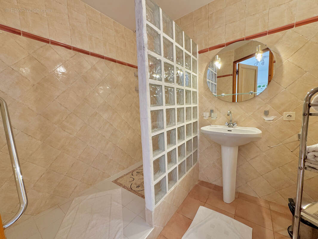 Appartement à SABLET