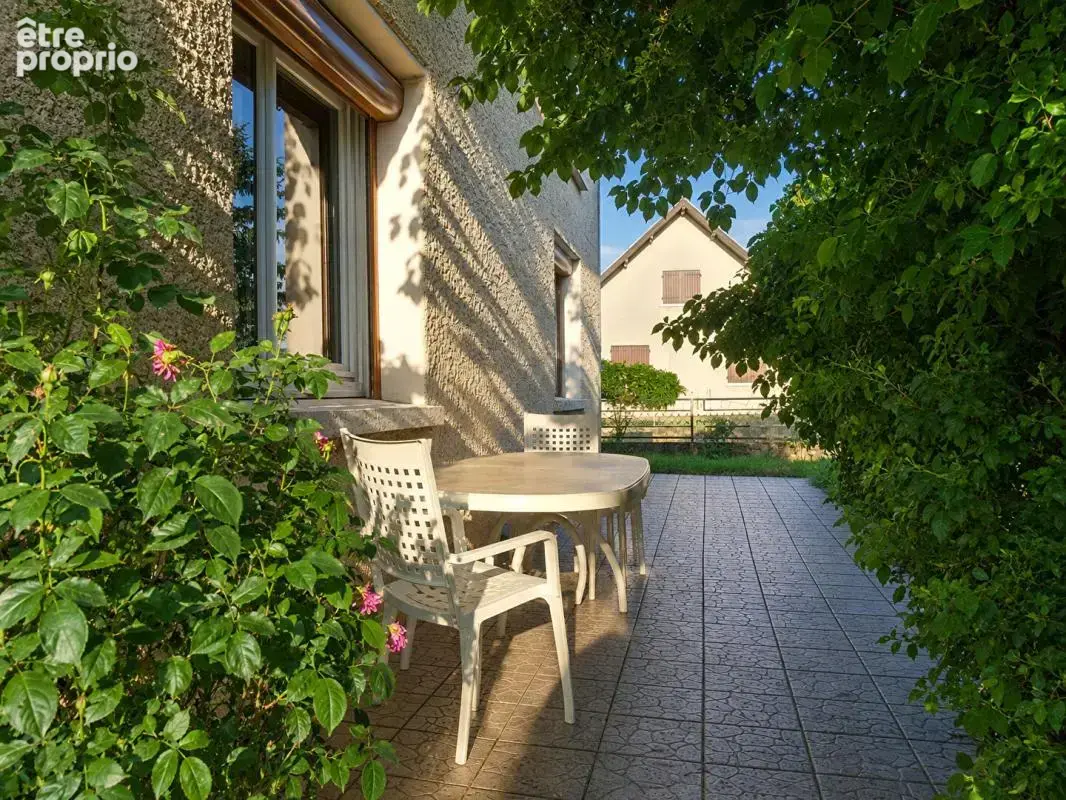 Maison Saint Simeon De Bressieux 8 pièce(s) 240 m2 - photo 2