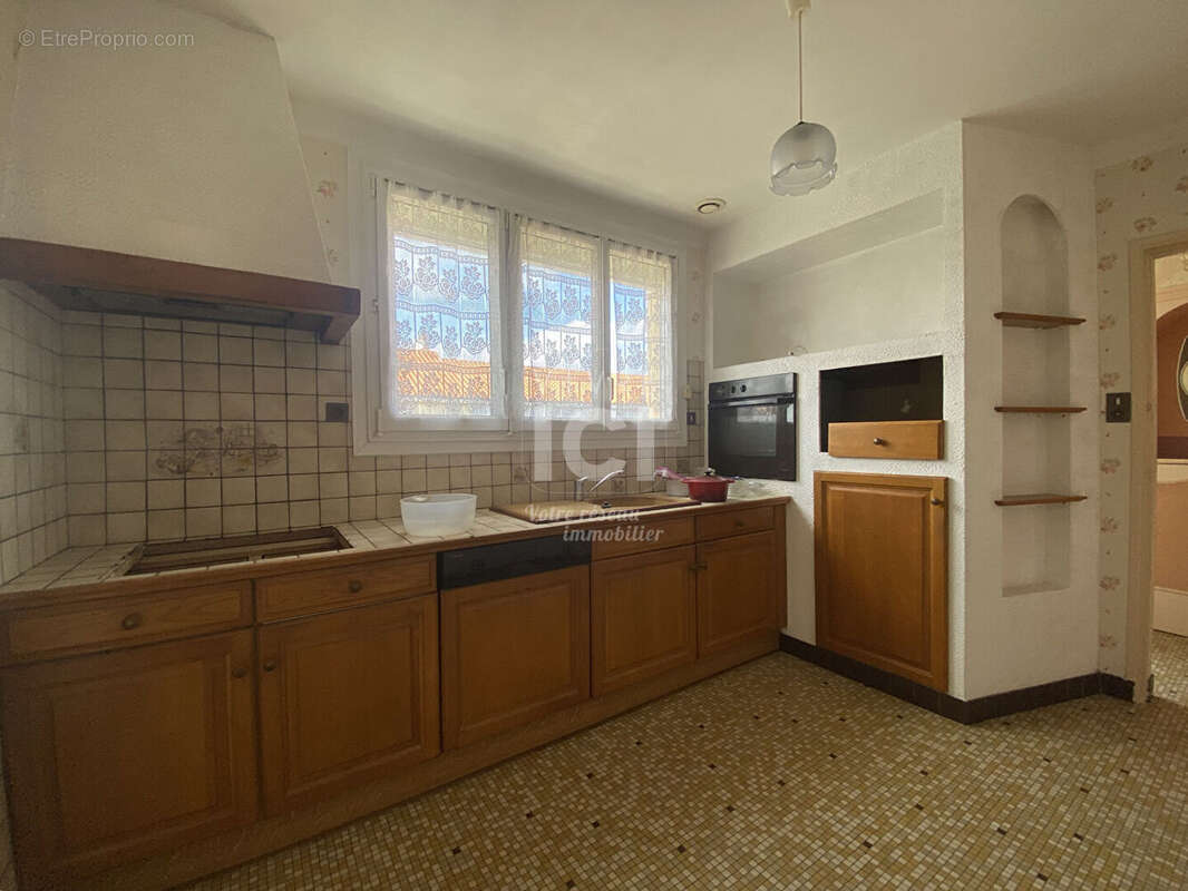 Maison à SAINT-SEBASTIEN-SUR-LOIRE