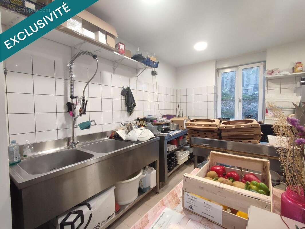 Photo 8 - Commerce à TAULE