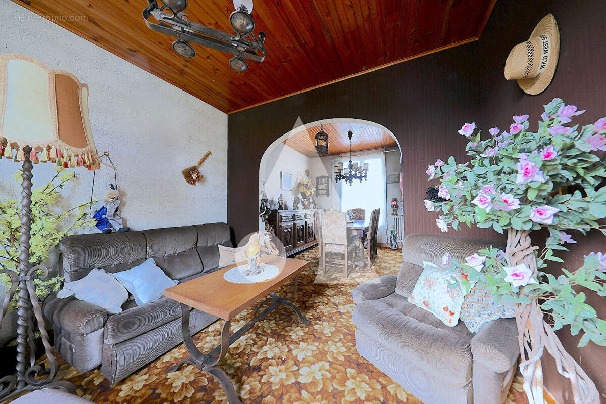 Maison à CORBEIL-ESSONNES