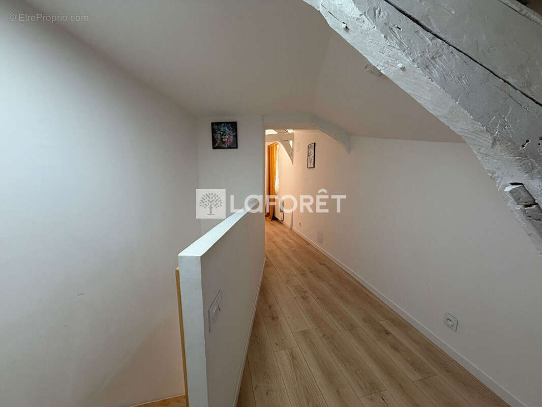 Maison à EQUEMAUVILLE