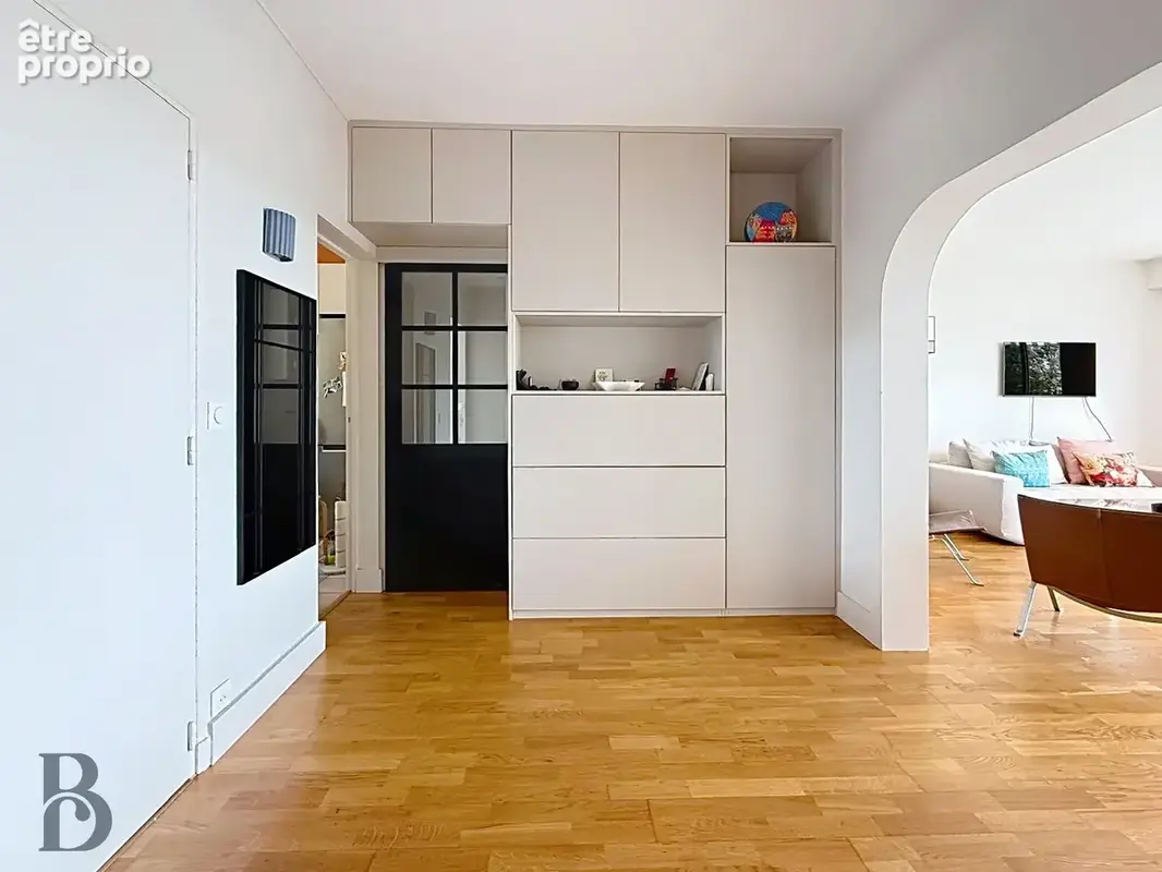 Très bel appartement rénové, au cœur de Montmorency - Balcon, parking et cave - photo 10
