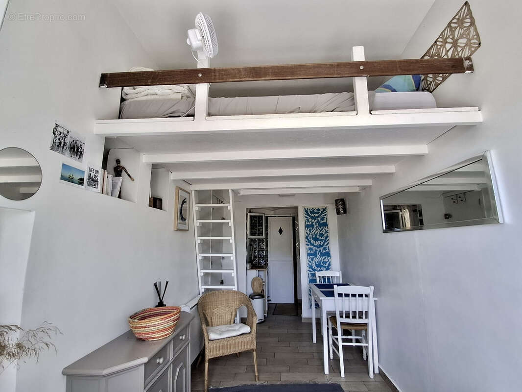 Appartement à MARSEILLE-7E