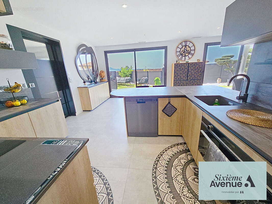 Appartement à SANARY-SUR-MER