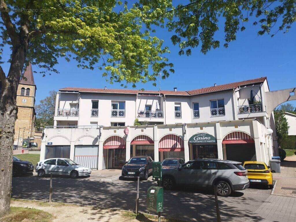 Appartement à FONTAINES-SAINT-MARTIN