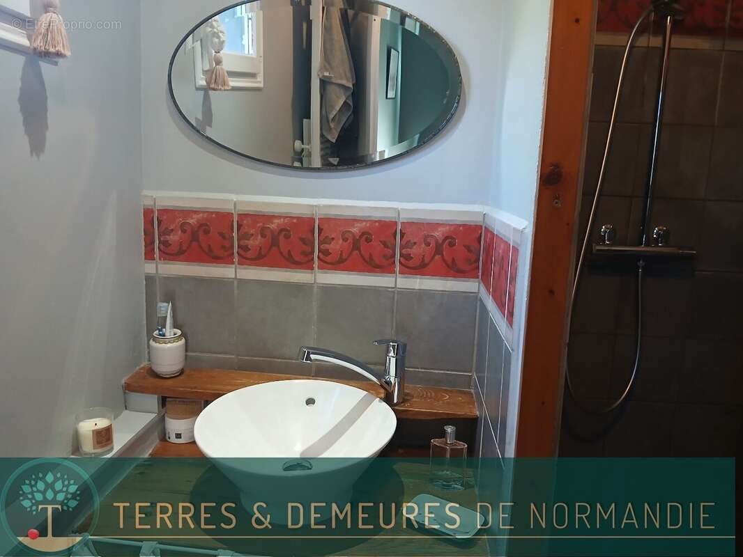 Maison à LE BEC-HELLOUIN