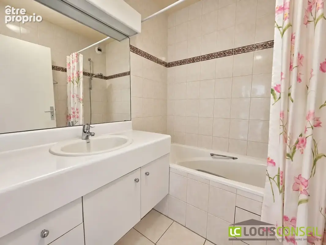 Appartement 3 pièces 63 m² à vendre à Chatillon (92320) - photo 7