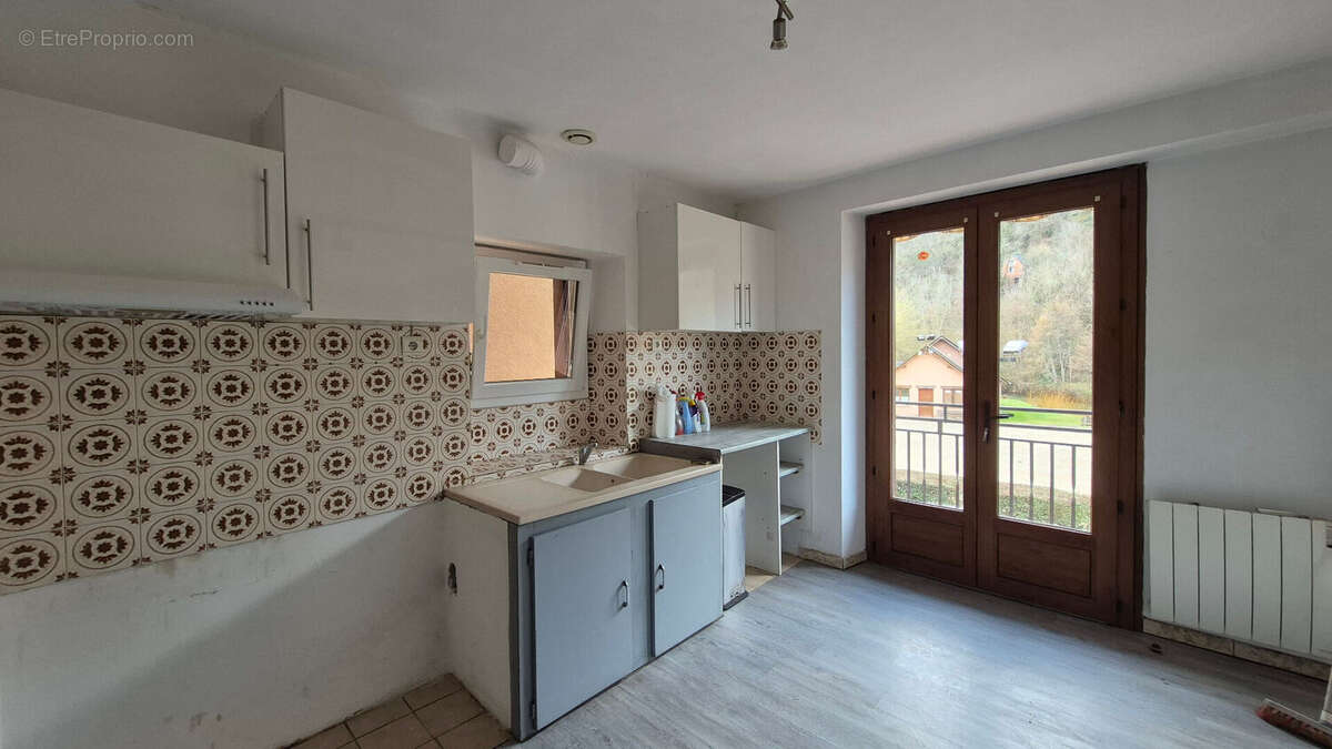 Maison à VILLECOMTAL