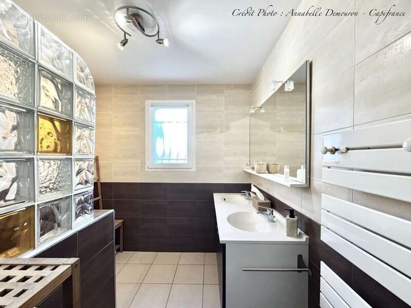 Maison plain-pied 4 chambres - jardin - garage - saint-bonnet-près-riom (63200) - photo 60