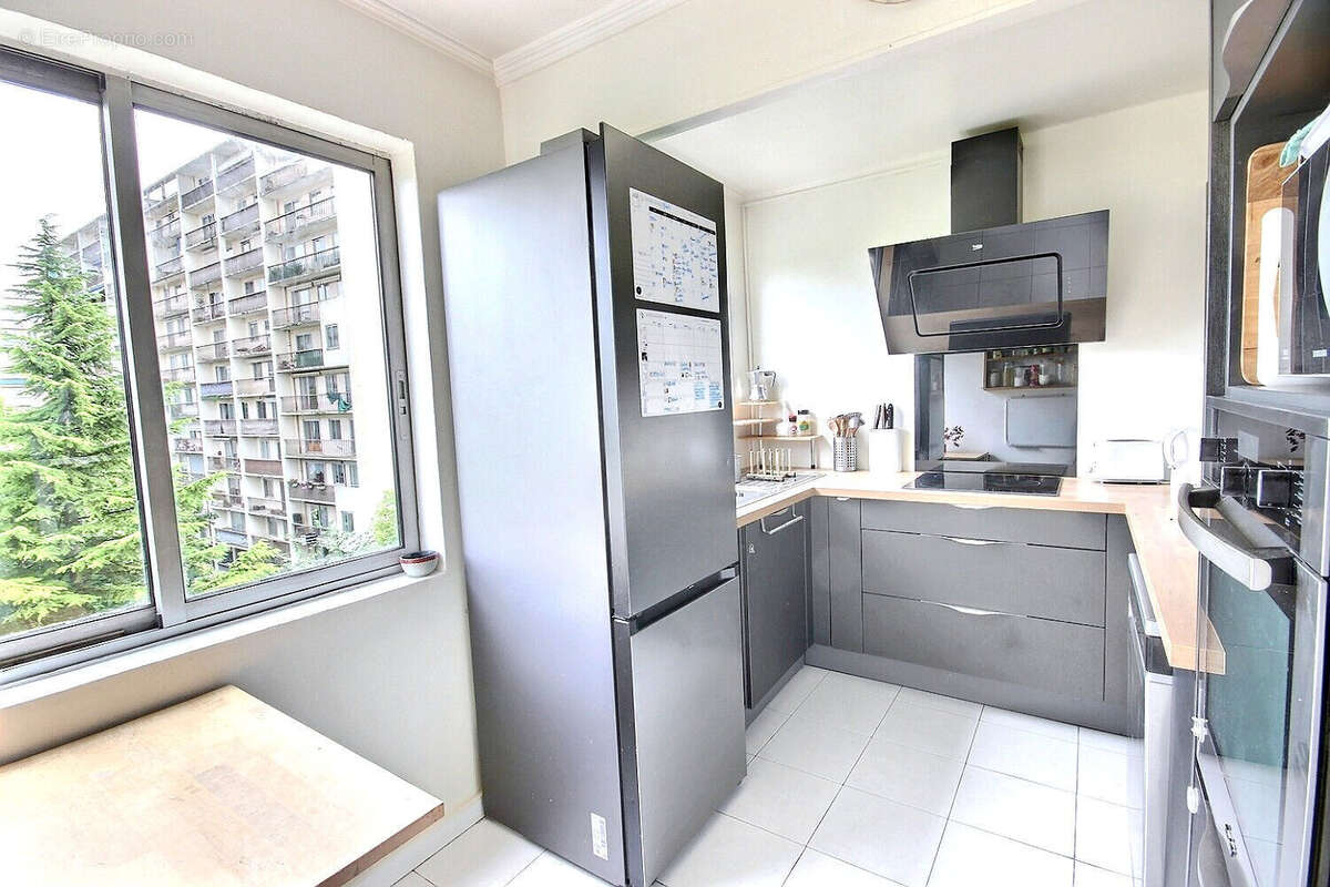 Appartement à FRESNES
