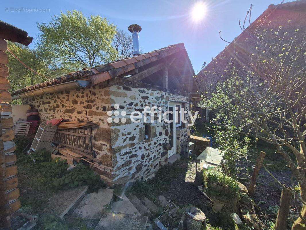 Maison à SAULGOND