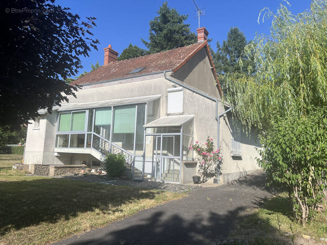 Maison à CHATEAUMEILLANT