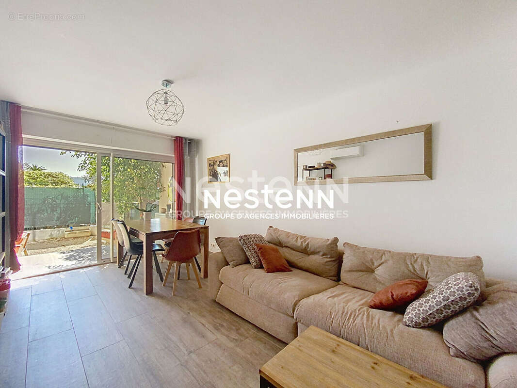 Appartement à LE CANNET