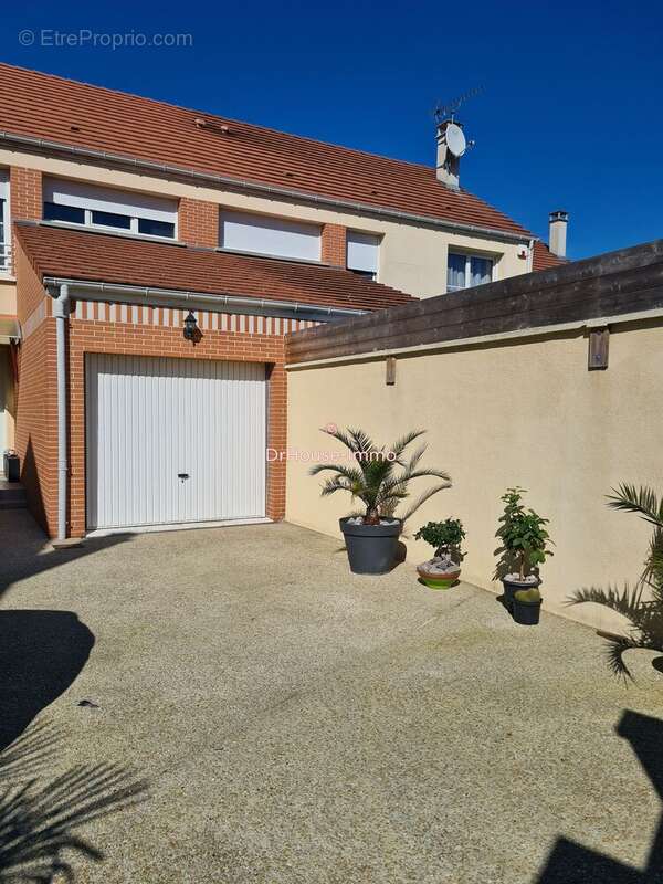 Maison à GENNEVILLIERS