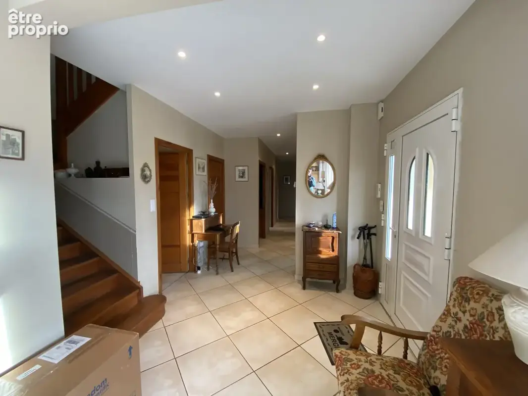 Annonay, maison familiale de 172m2 sur sous-sol complet - photo 5
