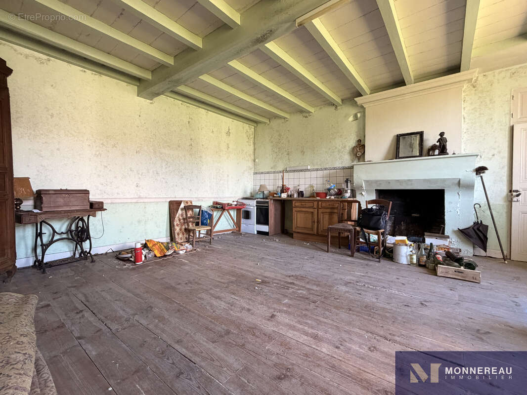 Maison de maitre a rehabiliter - photo 9