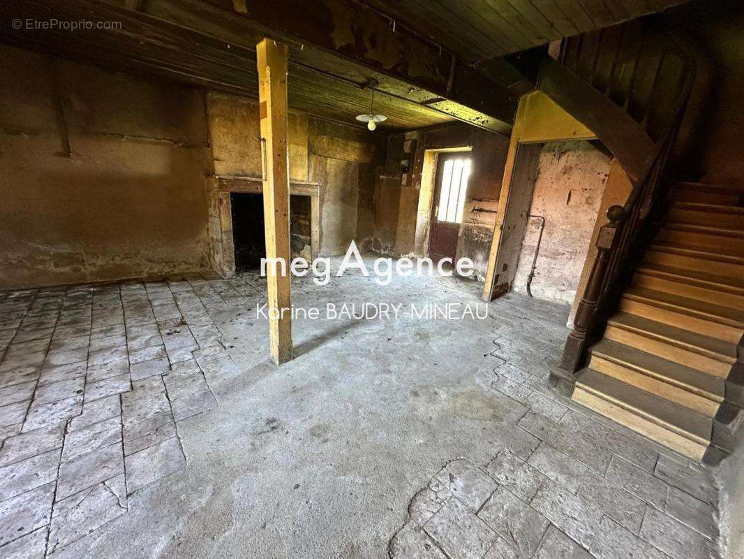 Maison à CHATELLERAULT