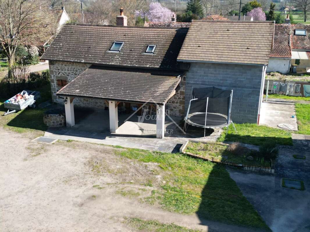 Maison à COSNE-D'ALLIER