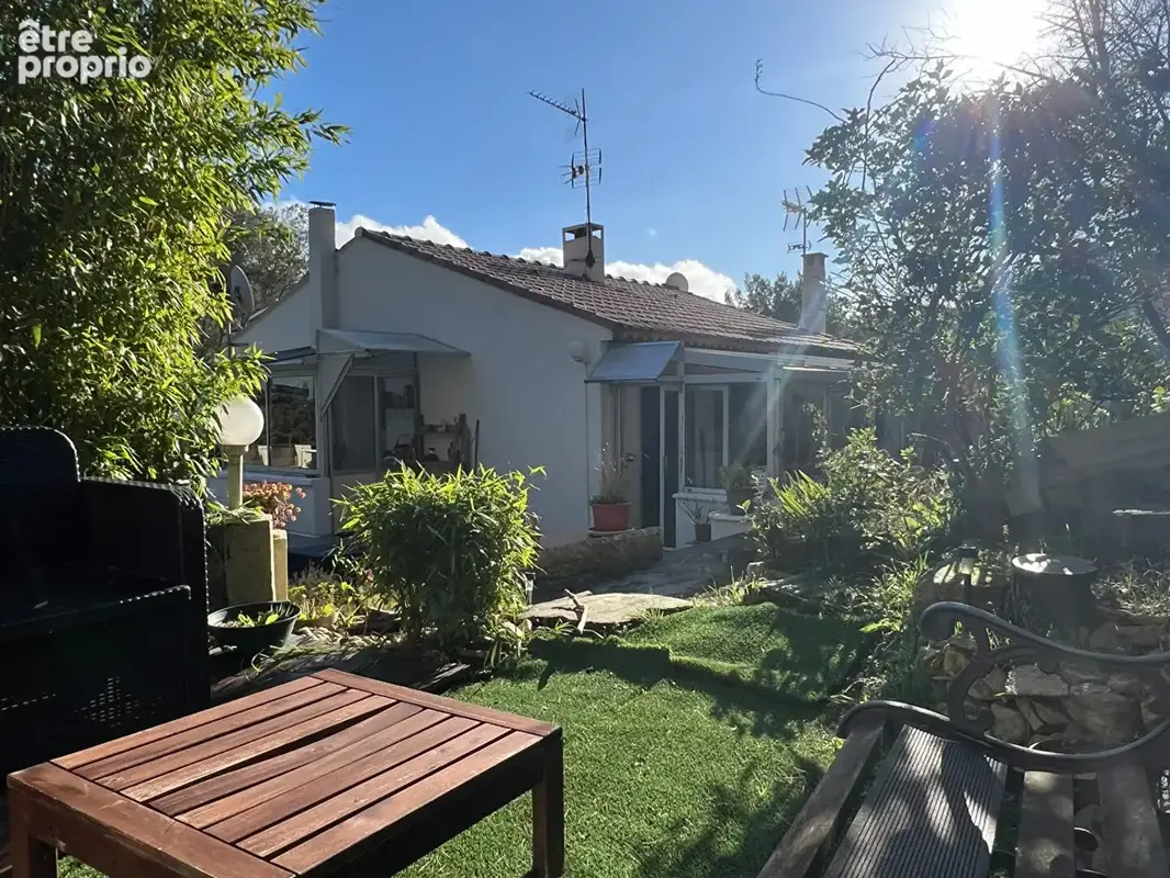 Maison T6 avec 2 logements indépendants - Saint-Pierre-les-Aubagne - photo 3