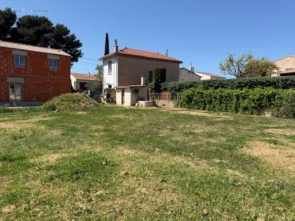 Terrain 480 m² à Marignane  - photo 4