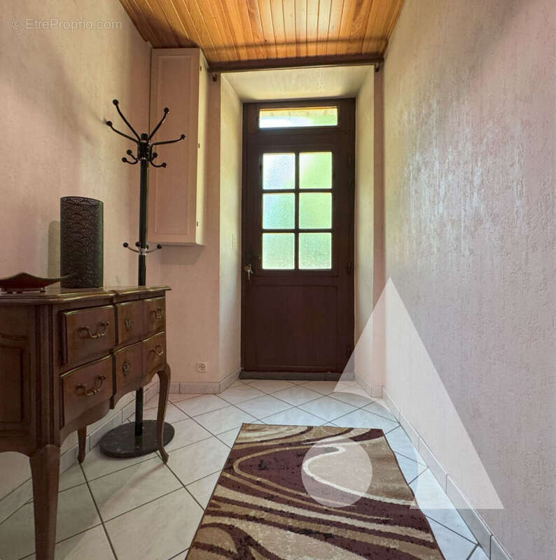 Maison à SALIGNAC-EYVIGUES