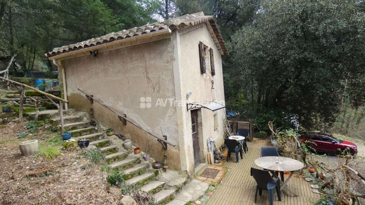 Maison à LASALLE