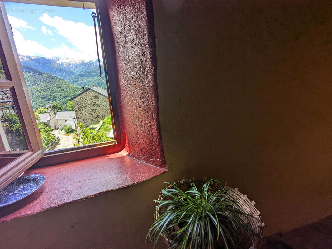 Belle Maison de caractère avec vue panoramique sur les montagnes - photo 13