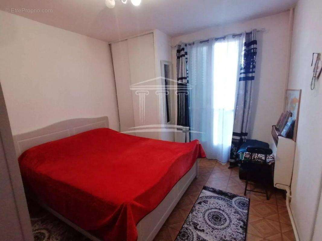 Appartement à SORGUES