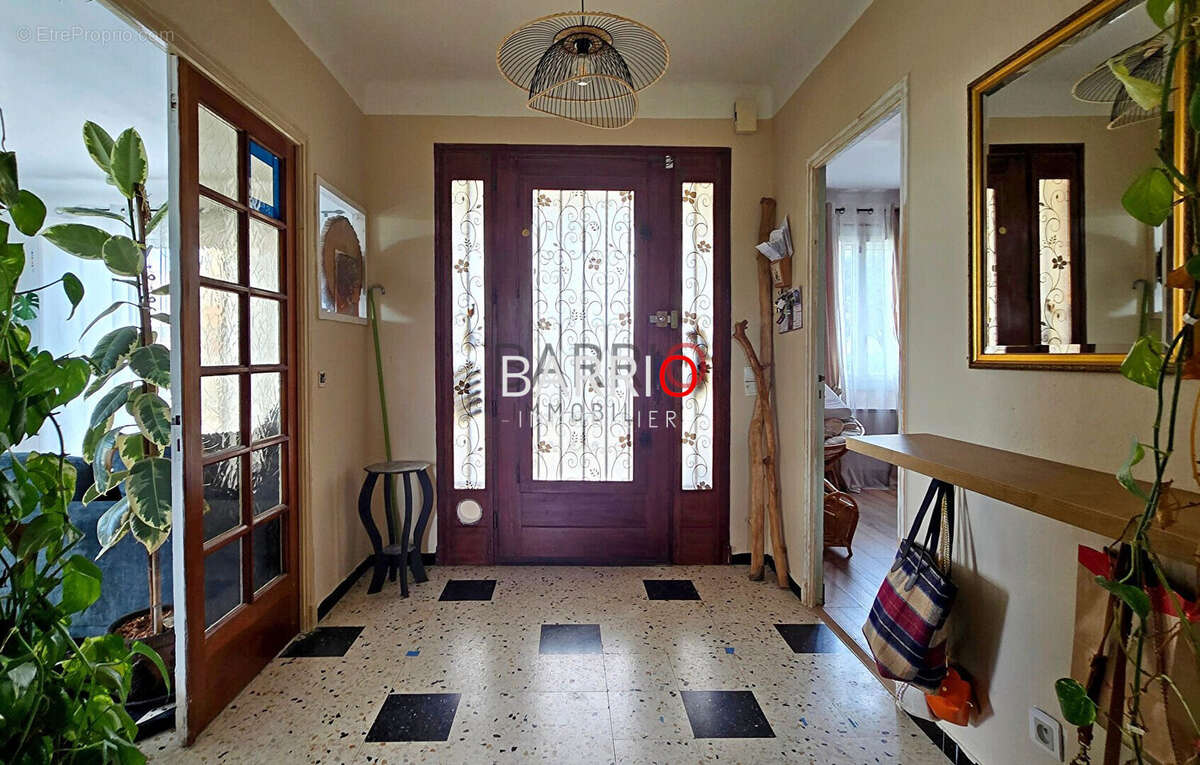 Maison à SAINT-GENIS-DES-FONTAINES