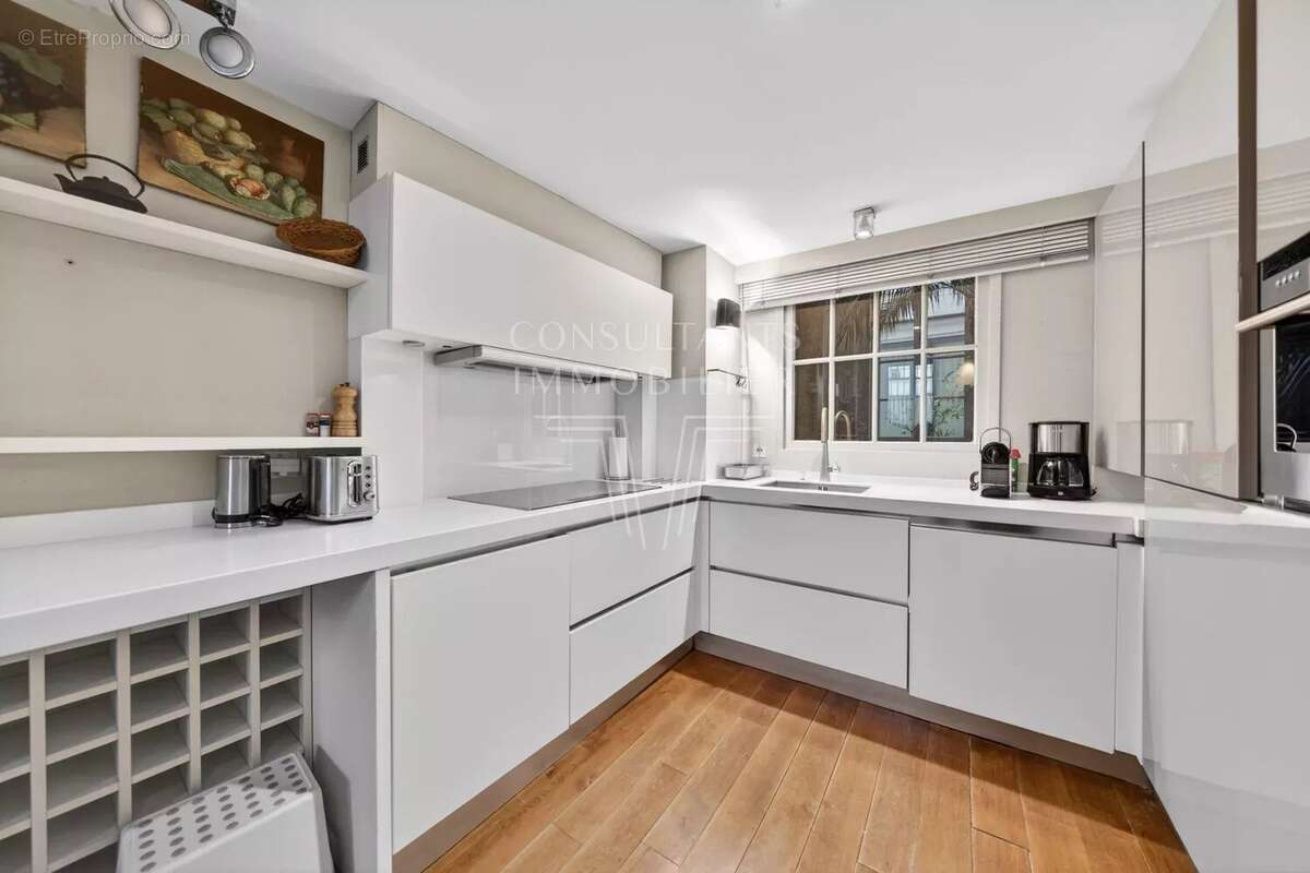 Appartement à PARIS-3E