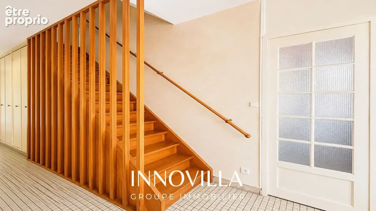 Maison familiale T7 , en lisière de bois . - photo 9