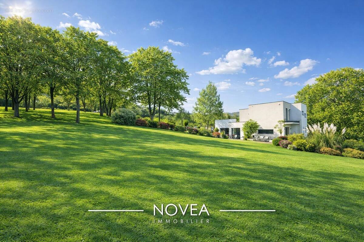 Maison à SAINT-ROMAIN-AU-MONT-D'OR