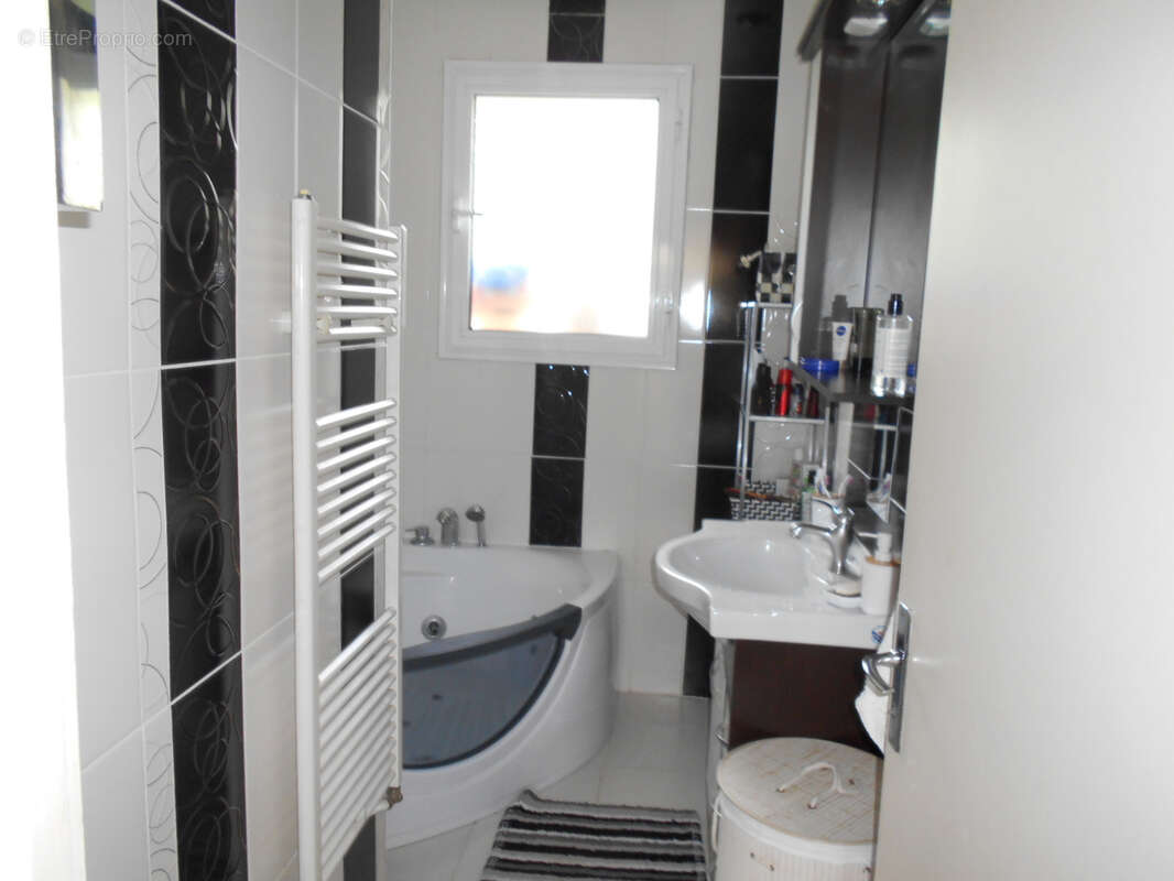 Maison T5/T6 - Vierzon Nord - photo 8