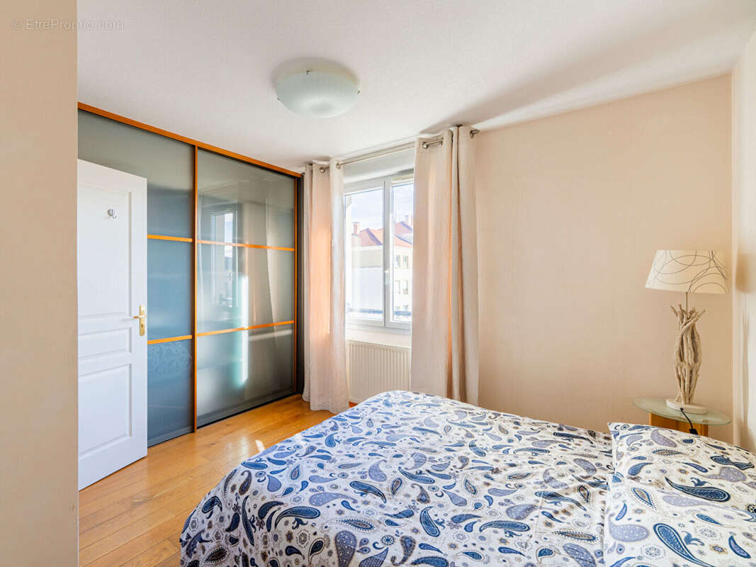 Appartement à LYON-8E