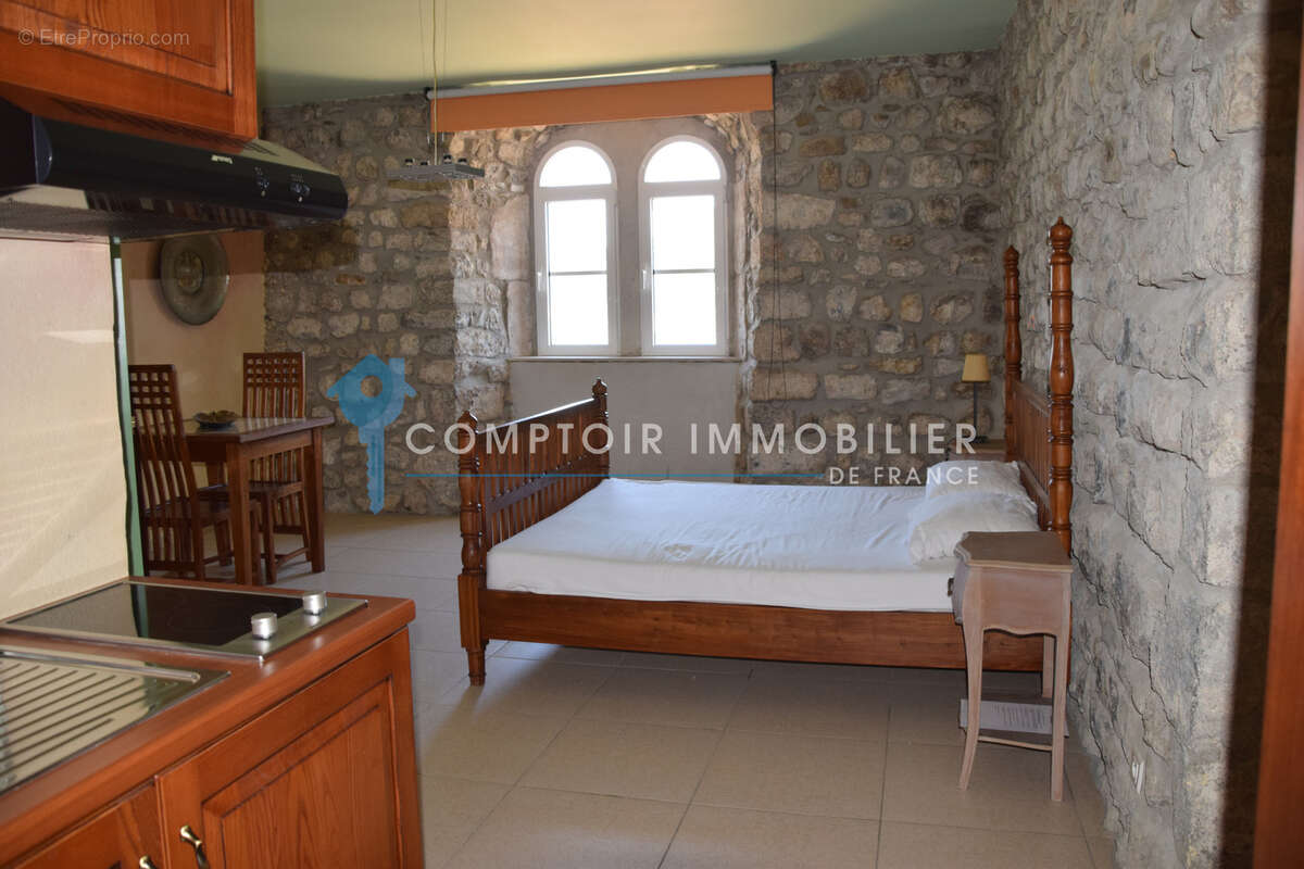 Maison à VALLON-PONT-D'ARC
