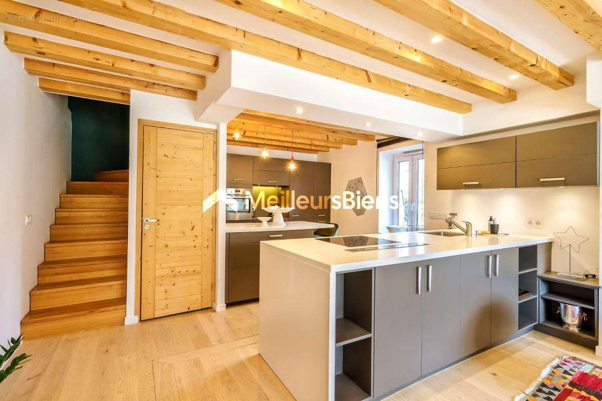 Appartement à TALLOIRES