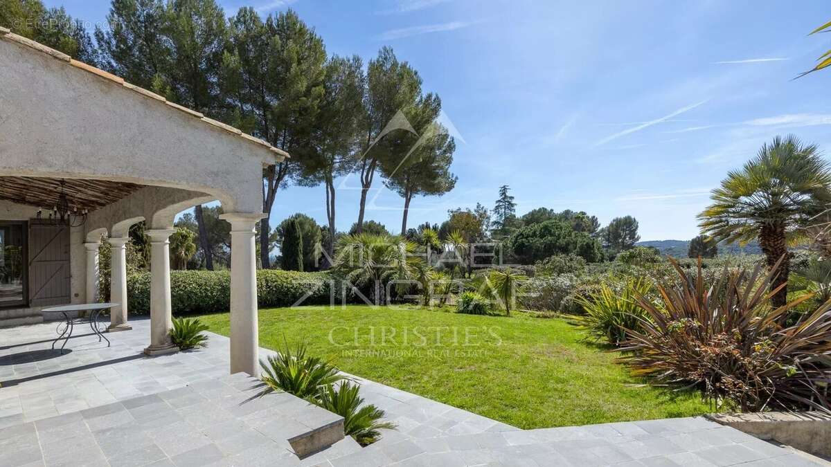 Maison à BIOT